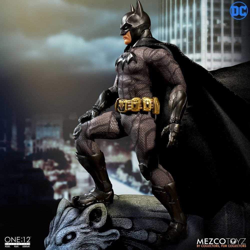アメコミ MEZCO ONE:12 COLLECTIVE THE BATMAN Figura The Batman Collective One 12 Mezco
