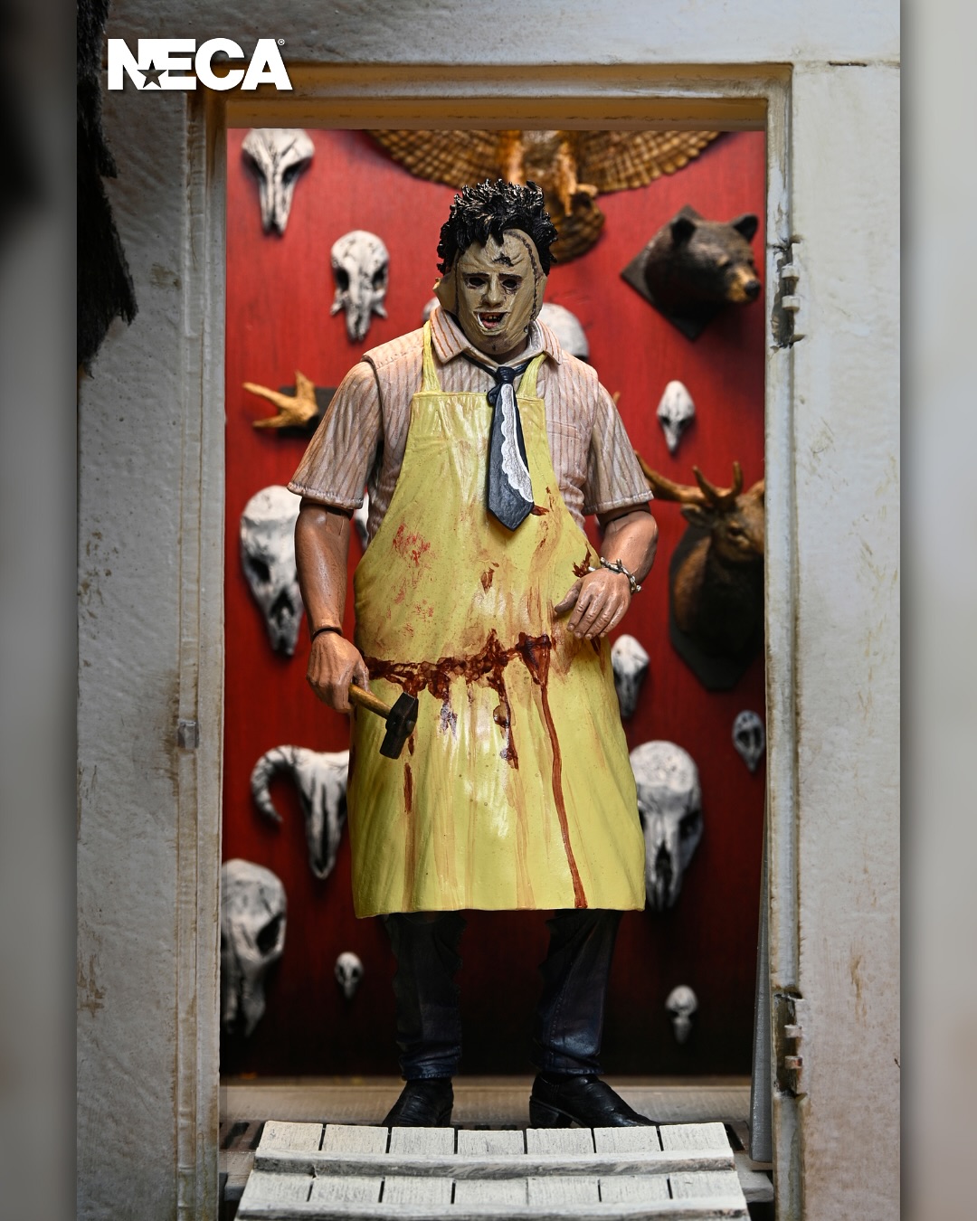 NECA THE TEXAS CHAINSAW MASSACRE 50周年記念版 NECA The Texas Chainsaw Massacre Ultimate 50th Anniversary