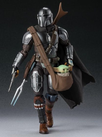 S.H. Figuarts The Mandalorian Din Djarin and Grogu ( Beskar Armour )