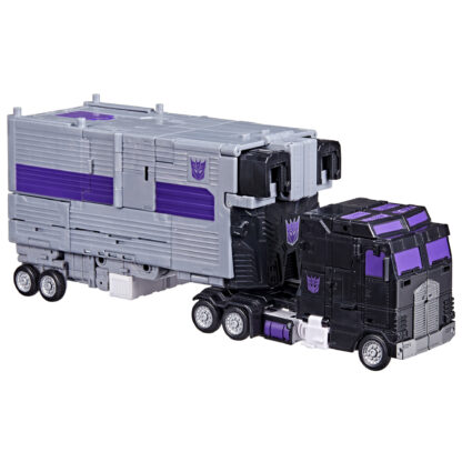 Transformers Legacy Commander Motormaster