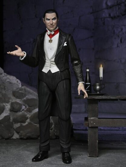 NECA Universal Monsters Ultimate Dracula ( Transylvania )