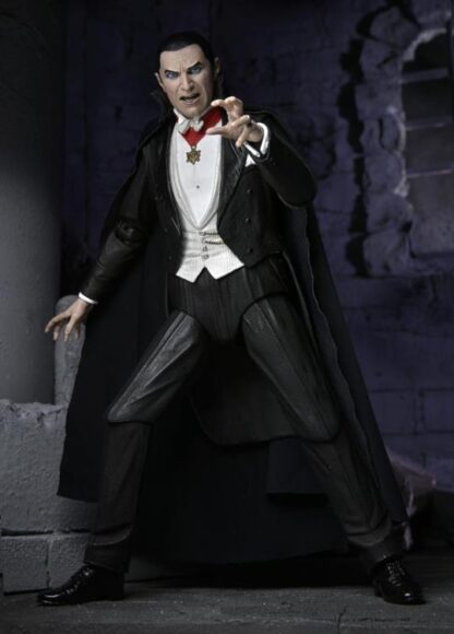 NECA Universal Monsters Ultimate Dracula ( Transylvania )