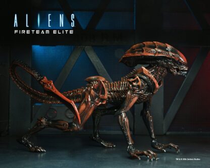 NECA Aliens: Fireteam Elite Prowler Alien 7″ Scale Action Figure