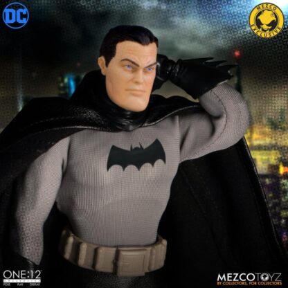 Mezco One:12 Collective Golden Age Batman : Caped Crusader Exclusive Edition