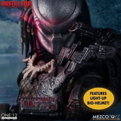 Mezco One:12 Predator Deluxe Edition Action Figure
