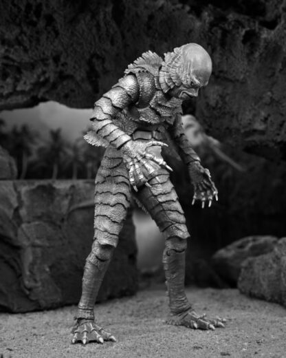 NECA Ultimate The Creature from the Black Lagoon ( Black and White Version )