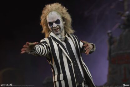 Sideshow Collectibles Beetlejuice 1/6th Scale Figure