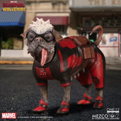 Mezco One:12 Collective Wolverine and Deadpool Deluxe Deadpool Action Figure